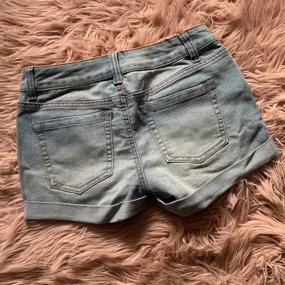 Cute Jean Shorts - Picture 4 of 6